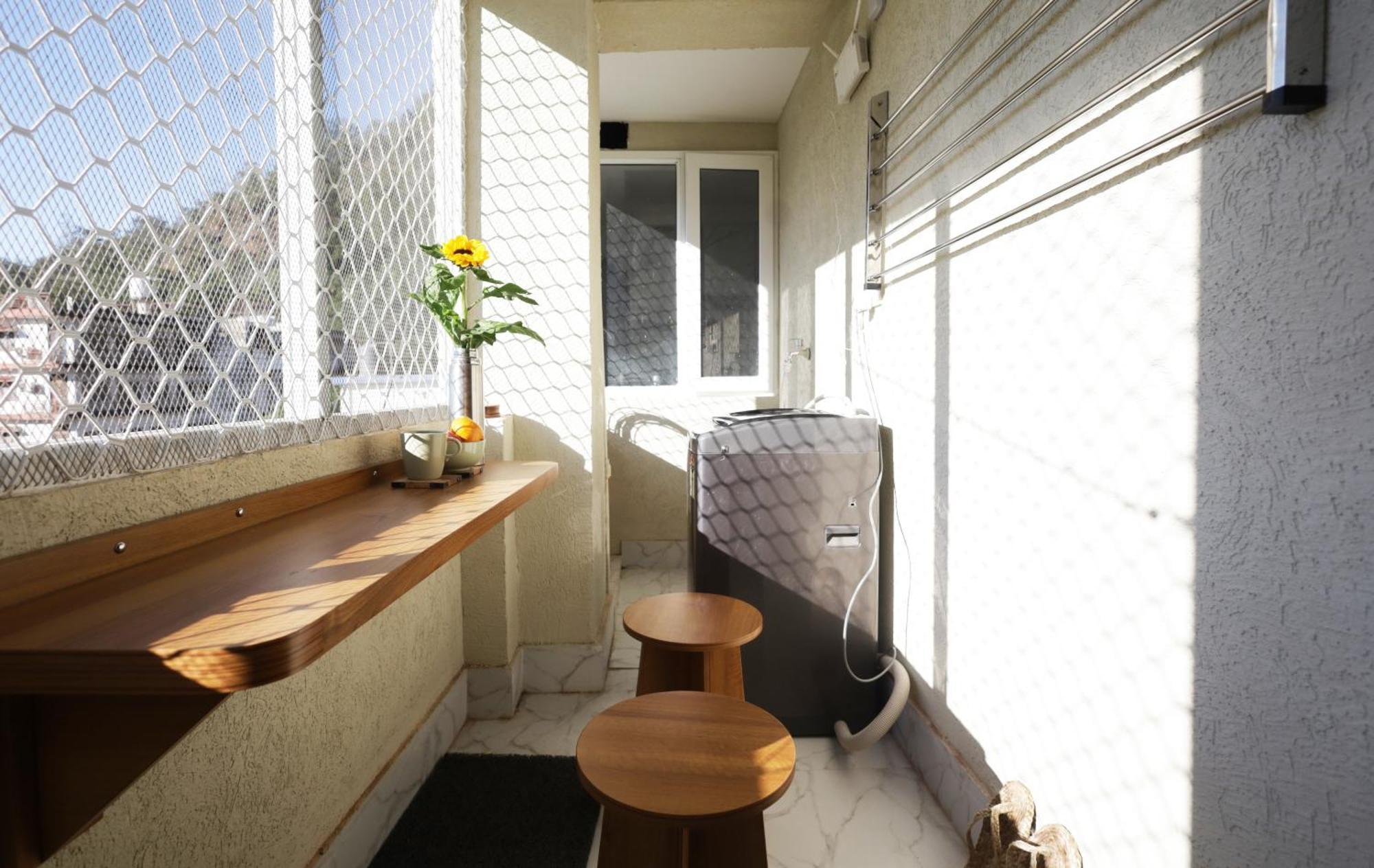 Apartment Saadagi - Soulful 1 Bhk, Upper Tapovan, *