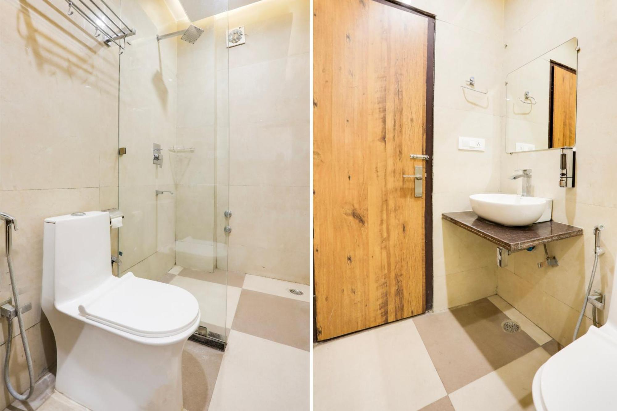 Super Townhouse Oak Tapovan