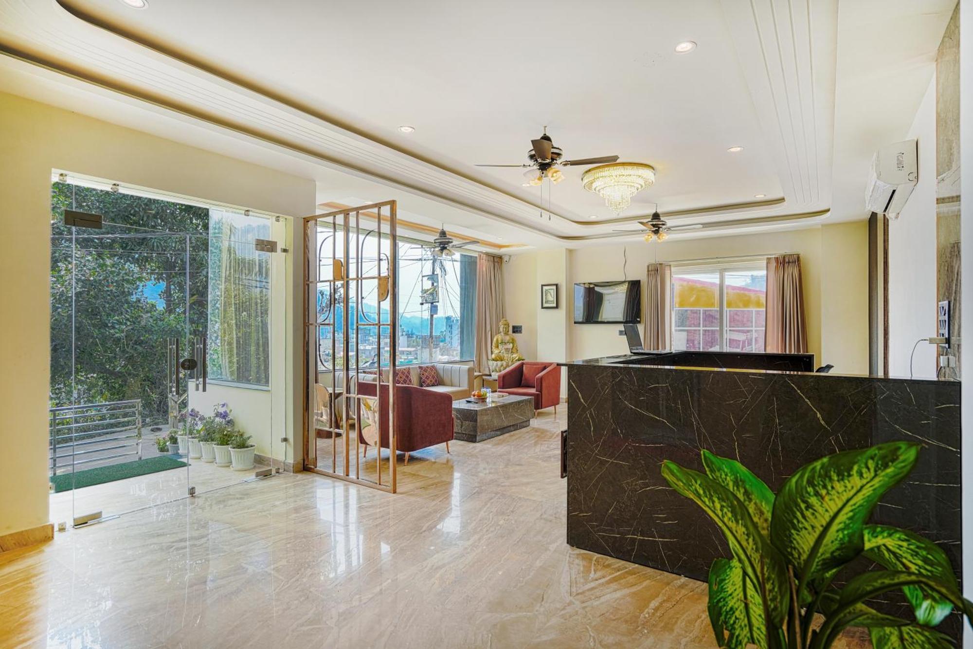 Pinnaki By Levelup Hotel 3*