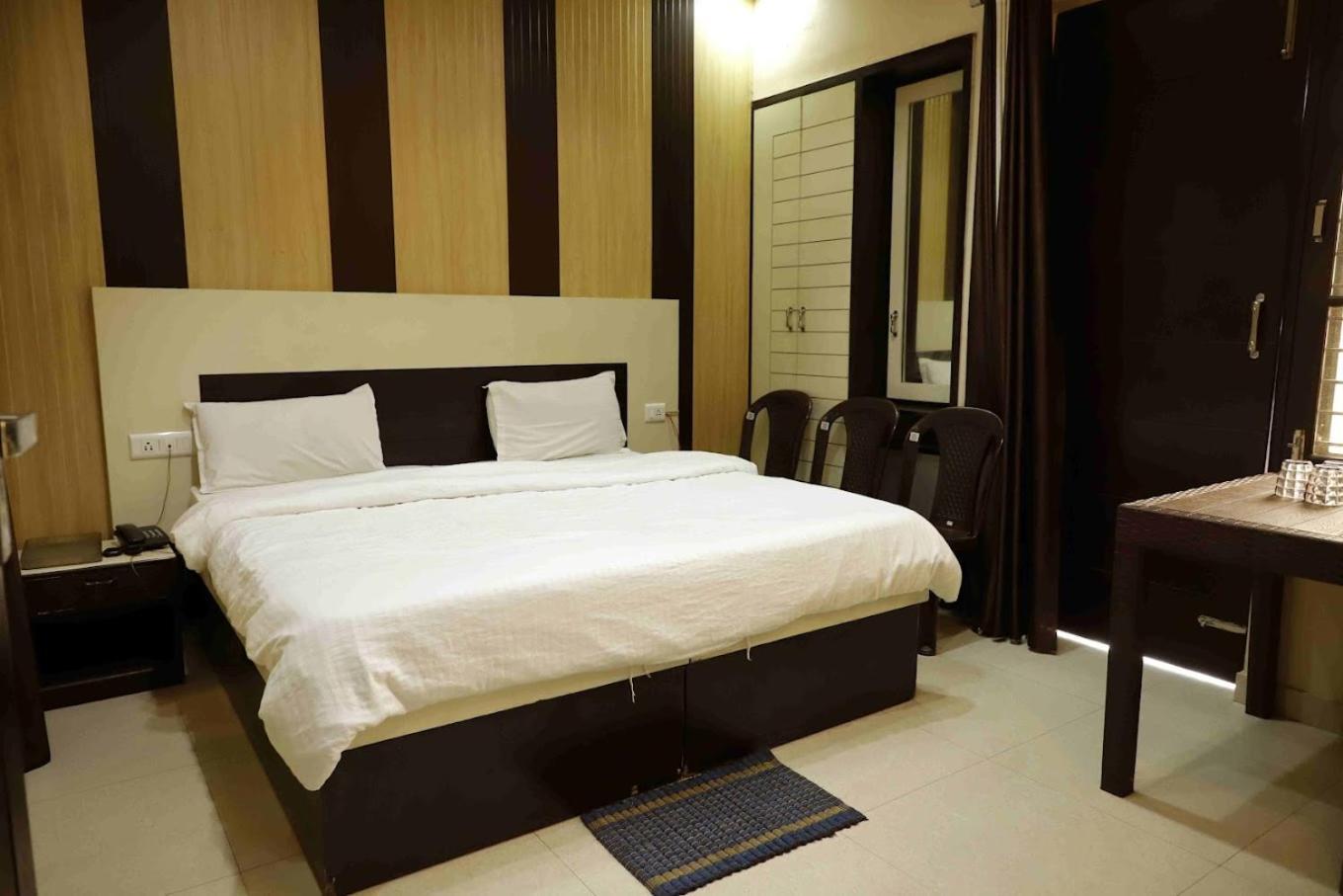 Hotel Kailash Residency 2*