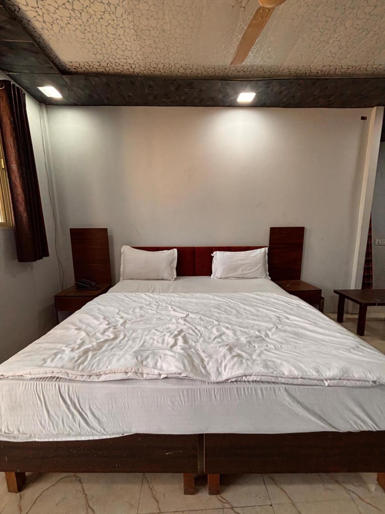 Hotel Dharohar Chandrabhaga Rishikesh