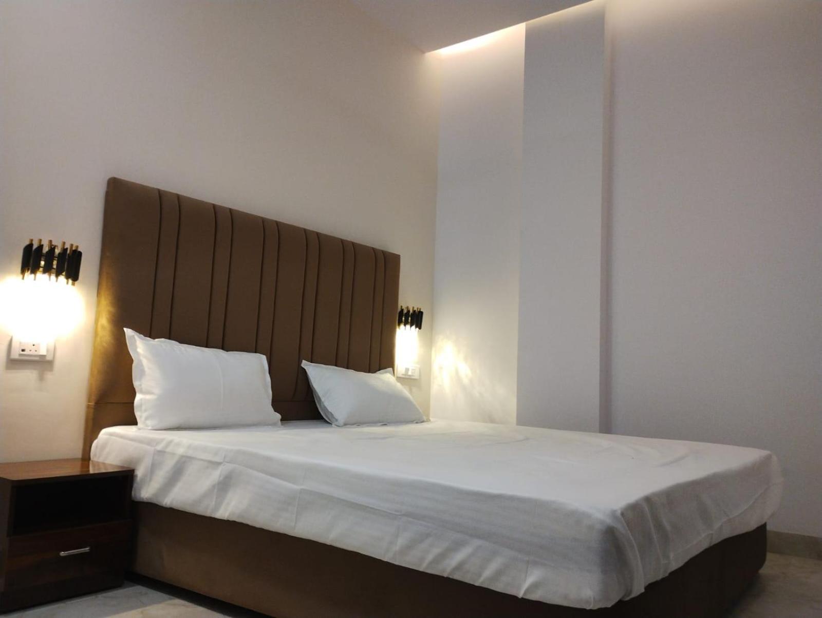 Ganga Kinare Yoga Hotel 5*