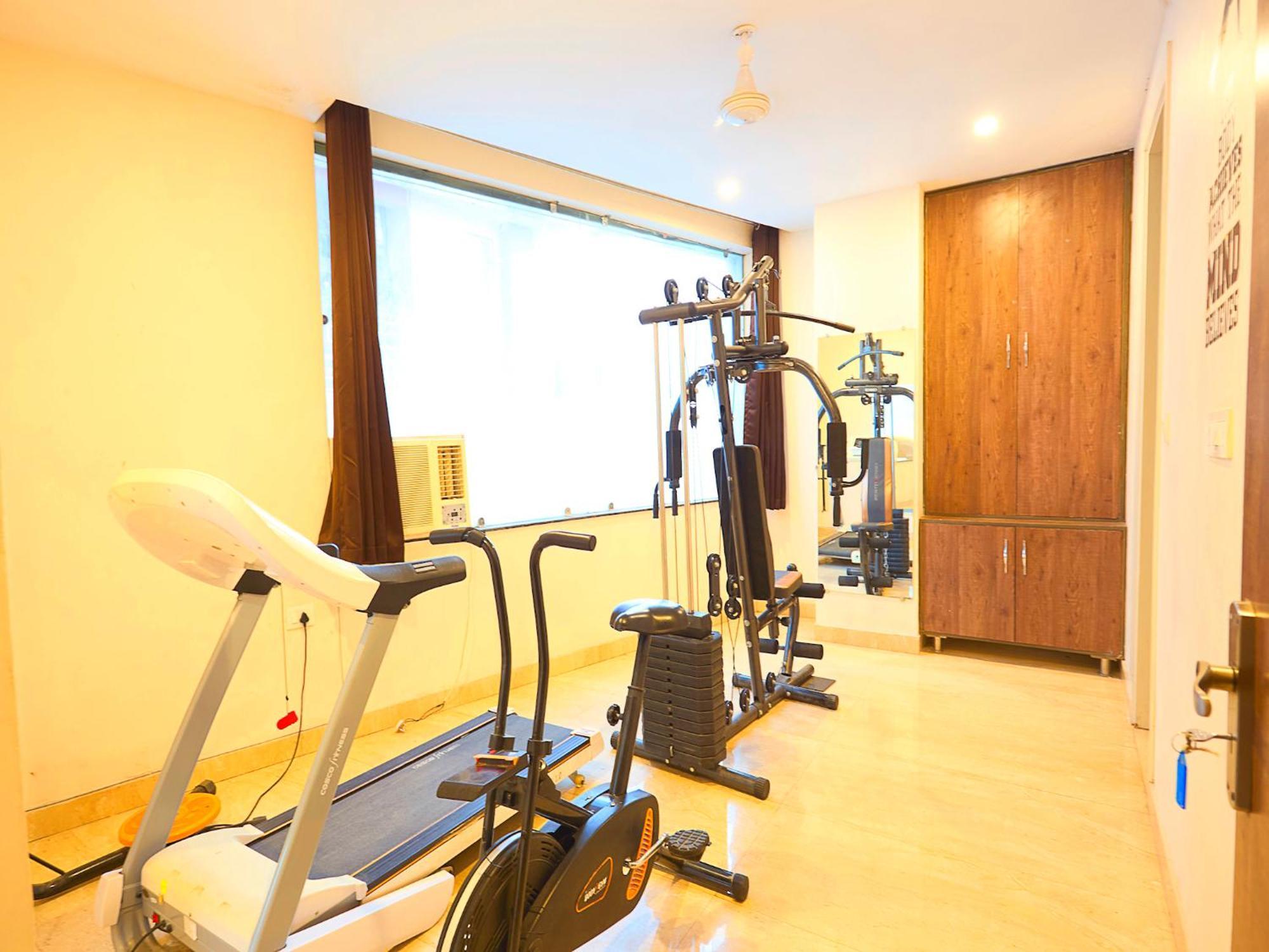 La Riqueza Pride Inn Tapovan # Swimming Pool# Walking Distance To Ganga Ghat & Lakshman Jhula # Mountain View Rooms # Gym # Spa # Parking 3*