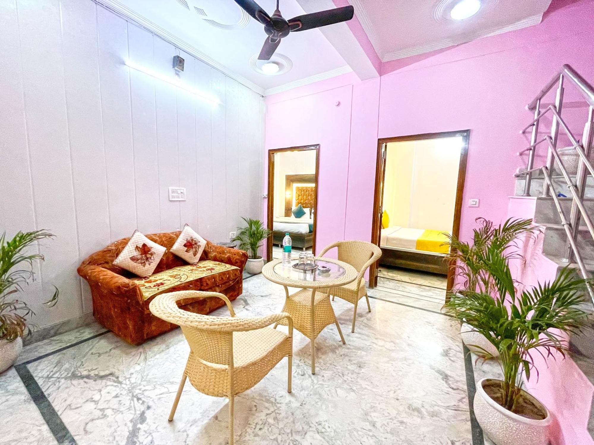 Hotel The Premium 3*