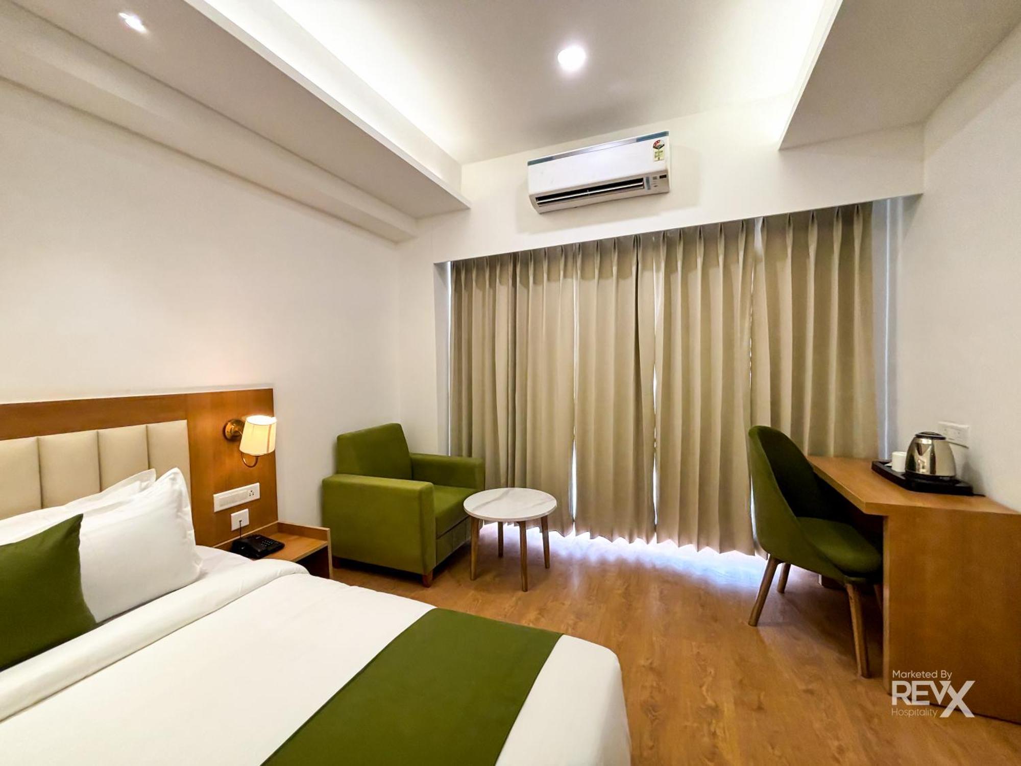 Hotel Oak Leaf Rishikesh