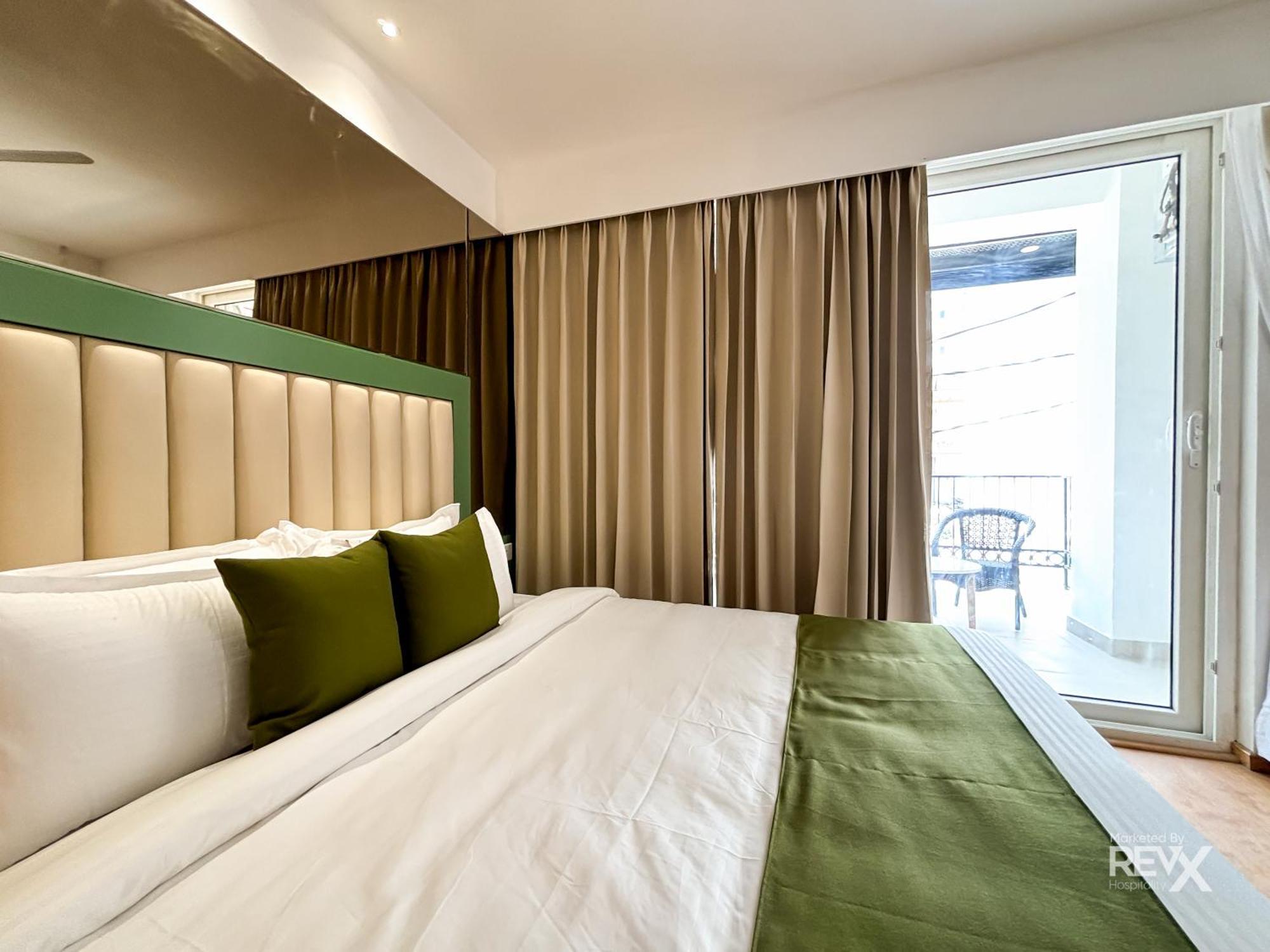 Oak Leaf Hotel 4*