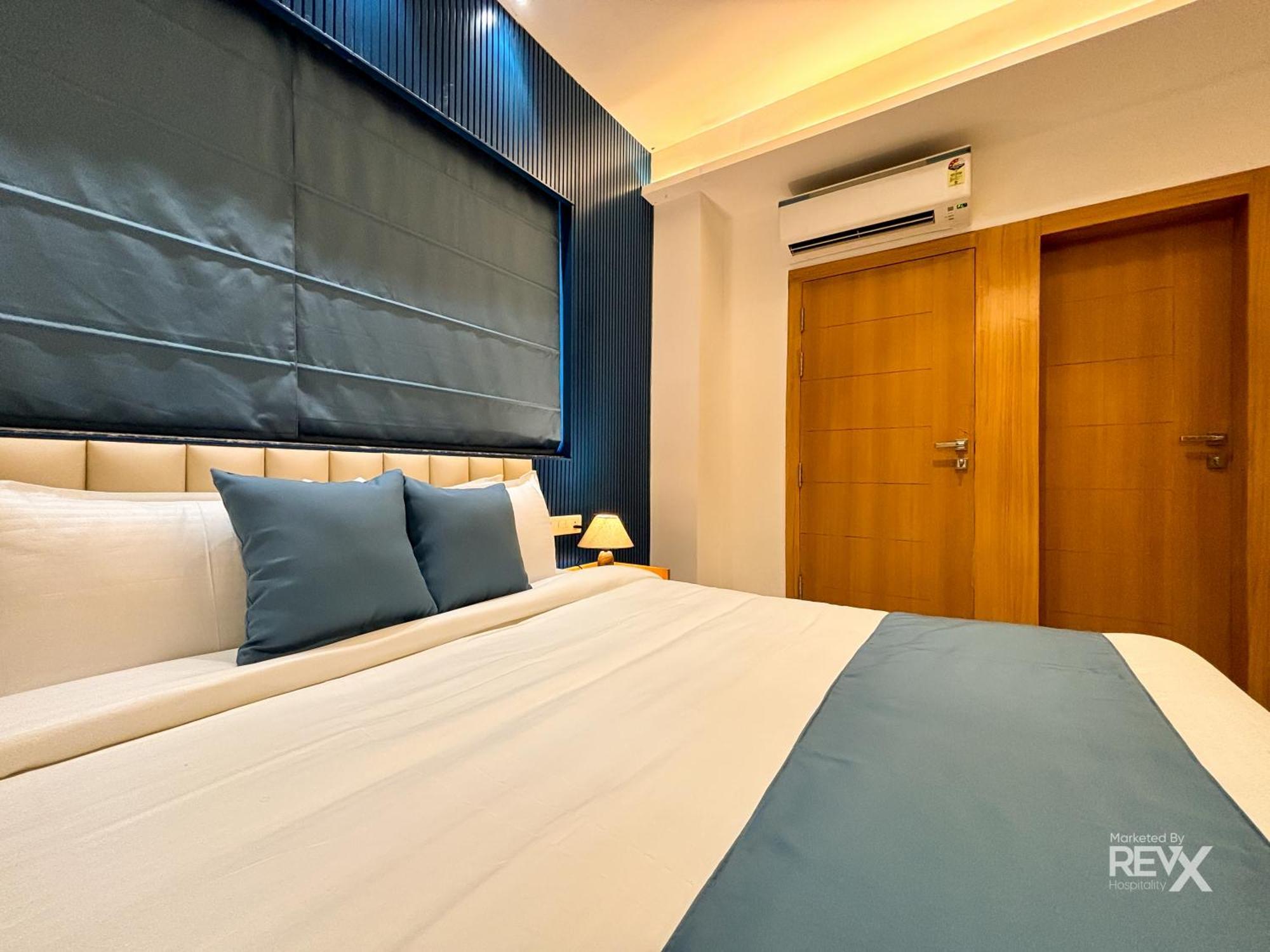 Oak Leaf Hotel