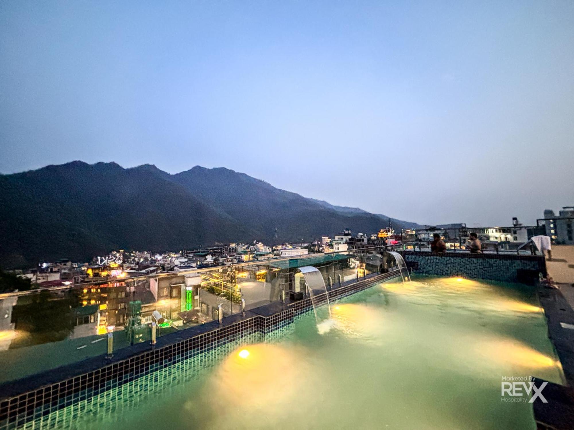 Hotel Oak Leaf Rishikesh