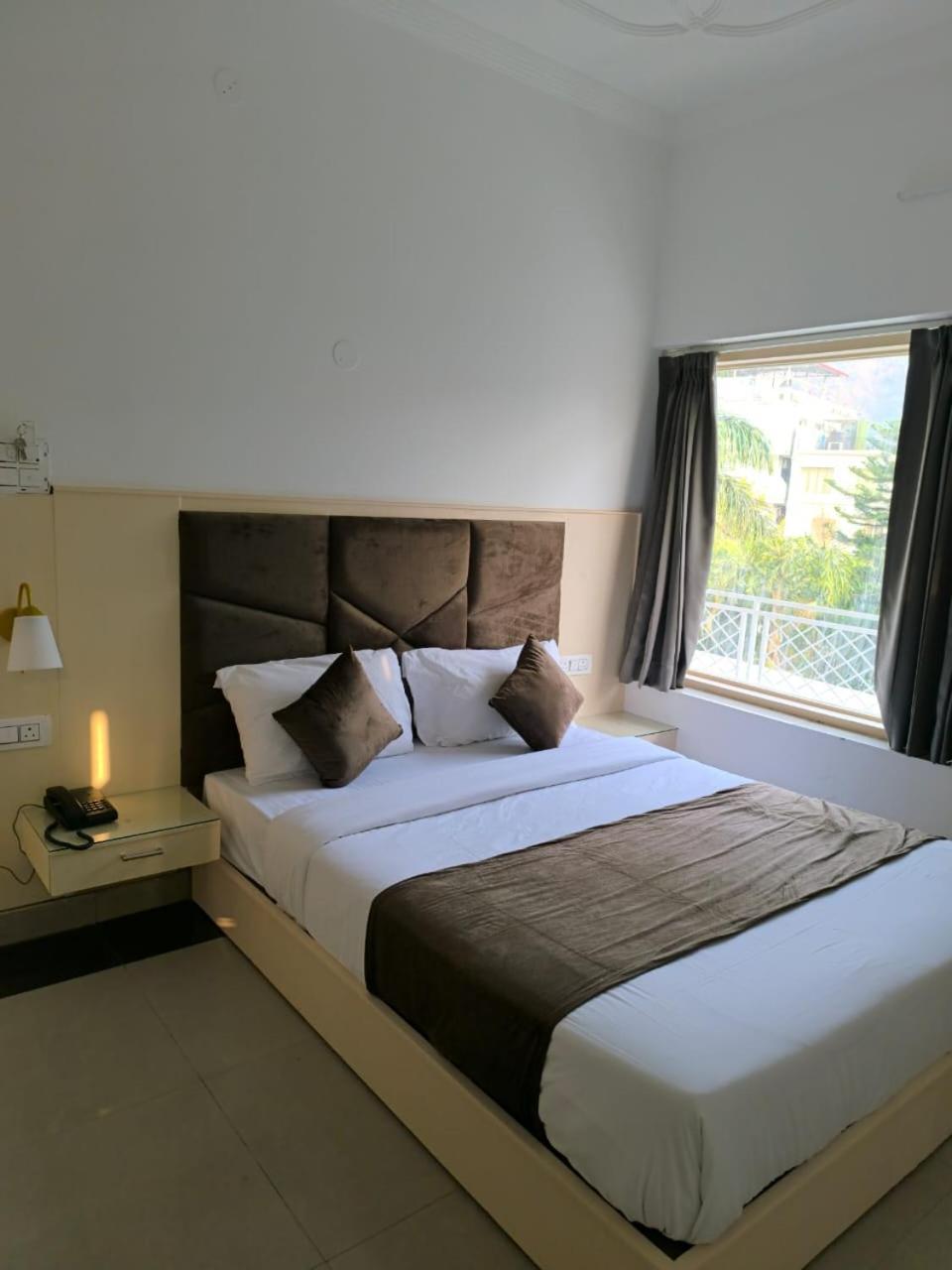 Hotel Shridhar Reesort Rishikesh