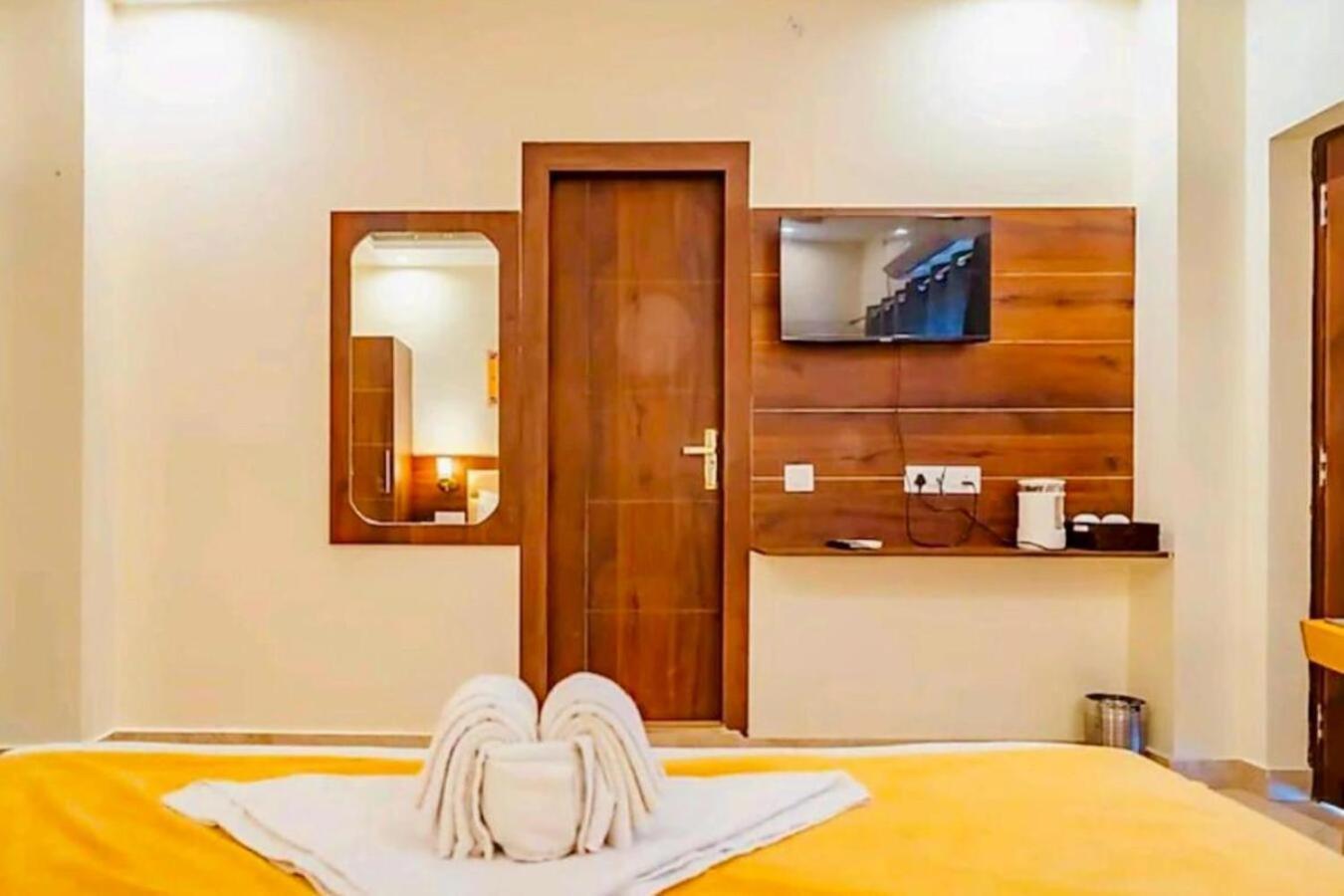 Hotel The