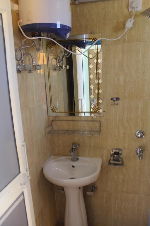 Hotel Golden Crown Laxman Jhula Hotel 2*