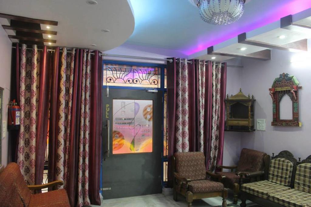 Hotel Golden Crown Laxman Jhula Rishikesh