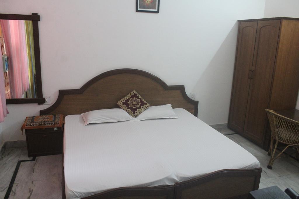 Hotel The Holiday Rishikesh