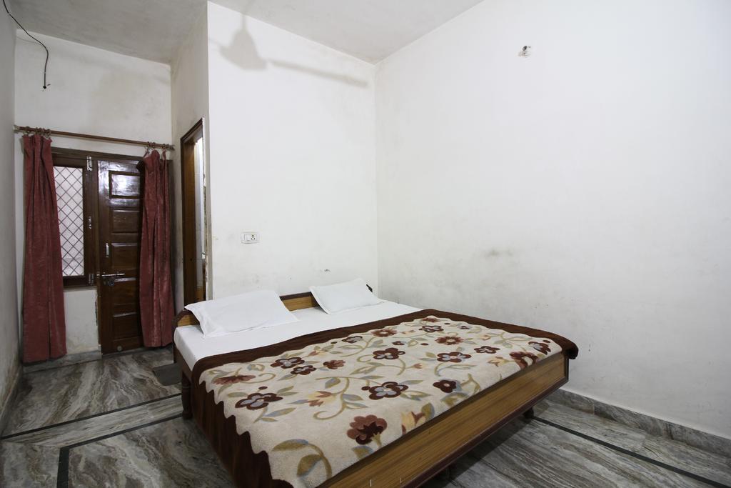 Ubud Orient Guest house Rishikesh