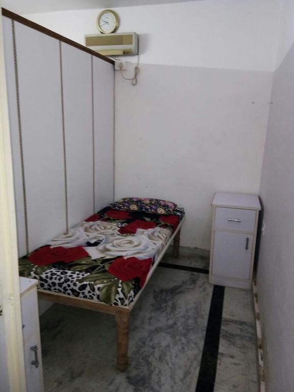 Hotel Golden Crown Laxman Jhula Rishikesh