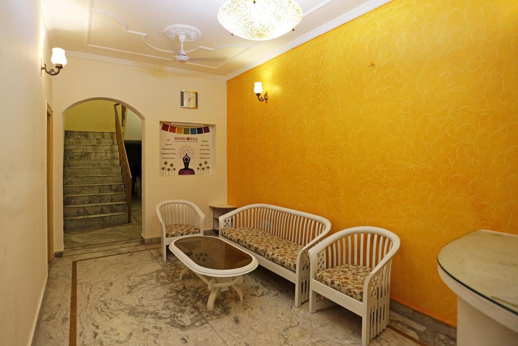 Oyo 5936 Hermitage Hotel 3*