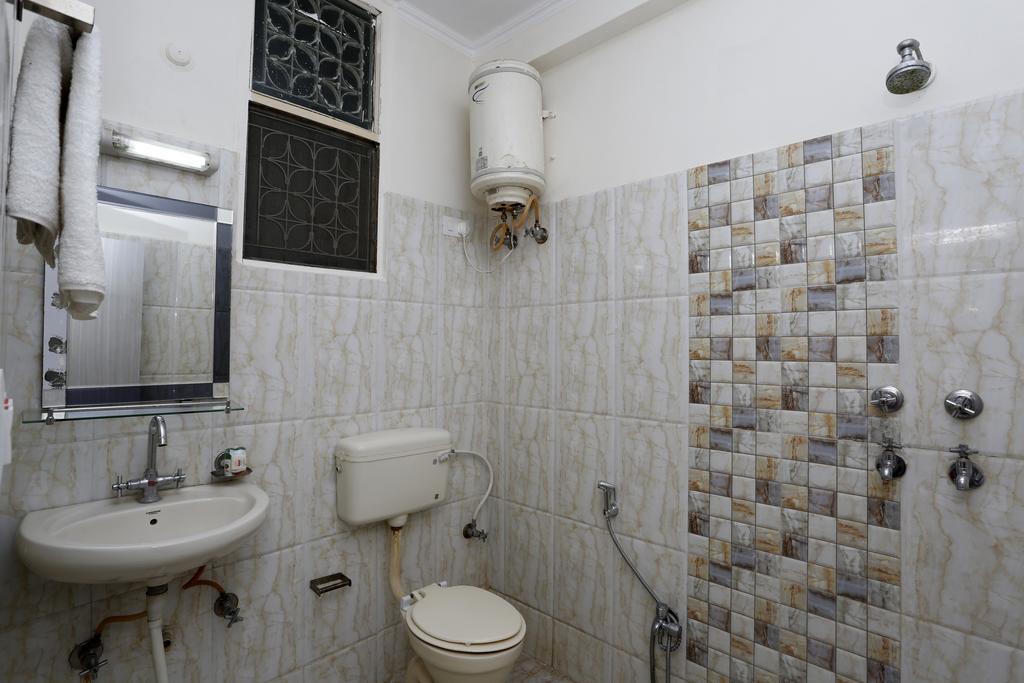 Oyo 5936 Hermitage 3*