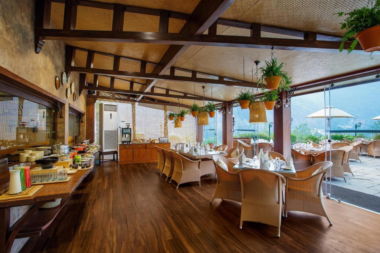 Aloha On The Ganges By Leisure Resort 4*