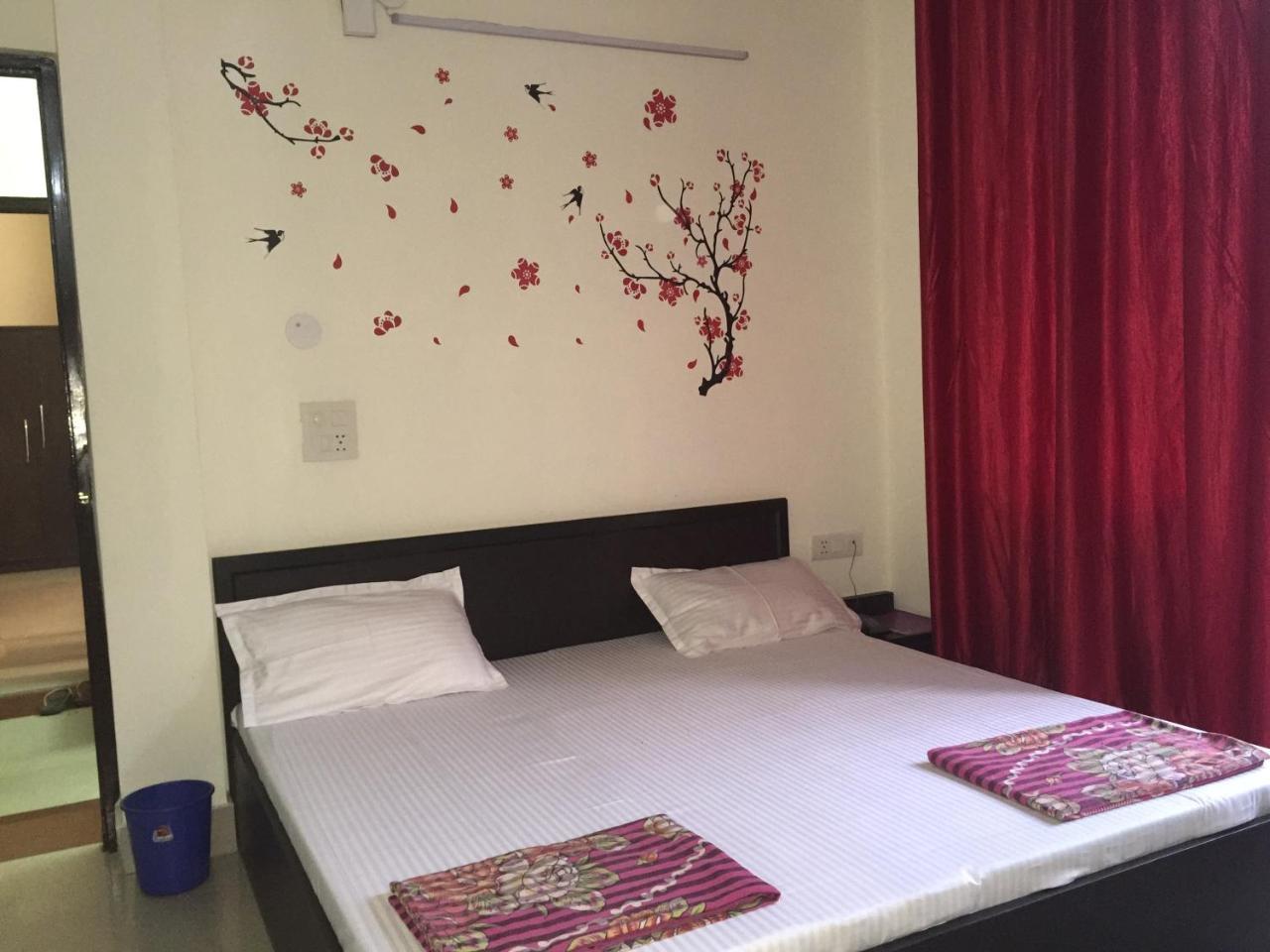 Shiv 2* Rishikesh