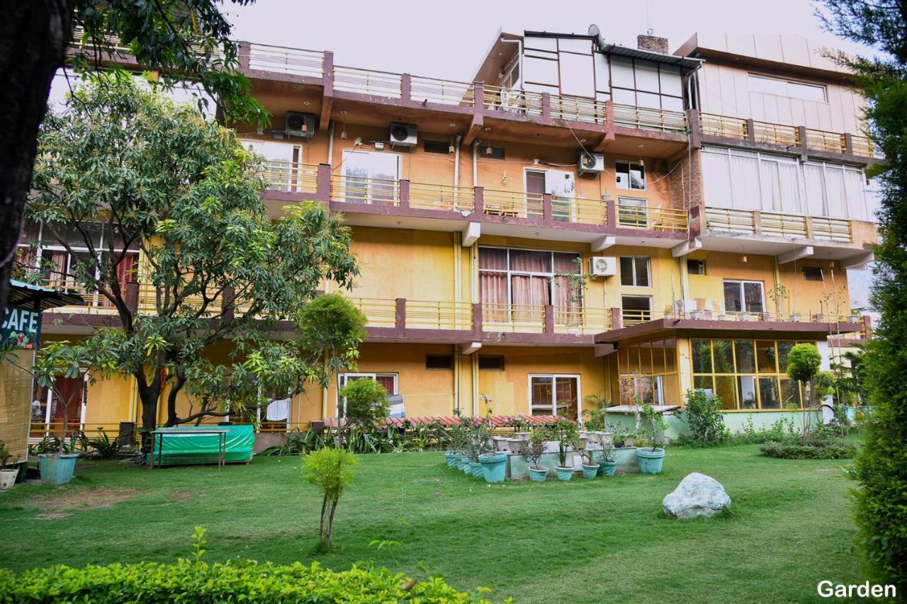 Hotel Yoga Resort Tapovan *