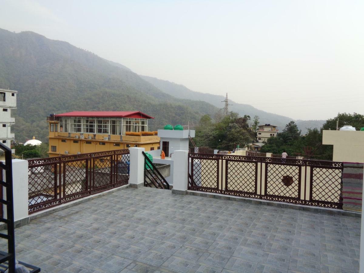 Homestay The White House Rishikesh