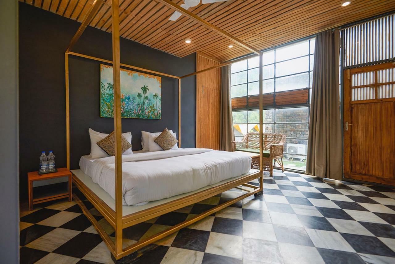 Nishantam Hotel 4*