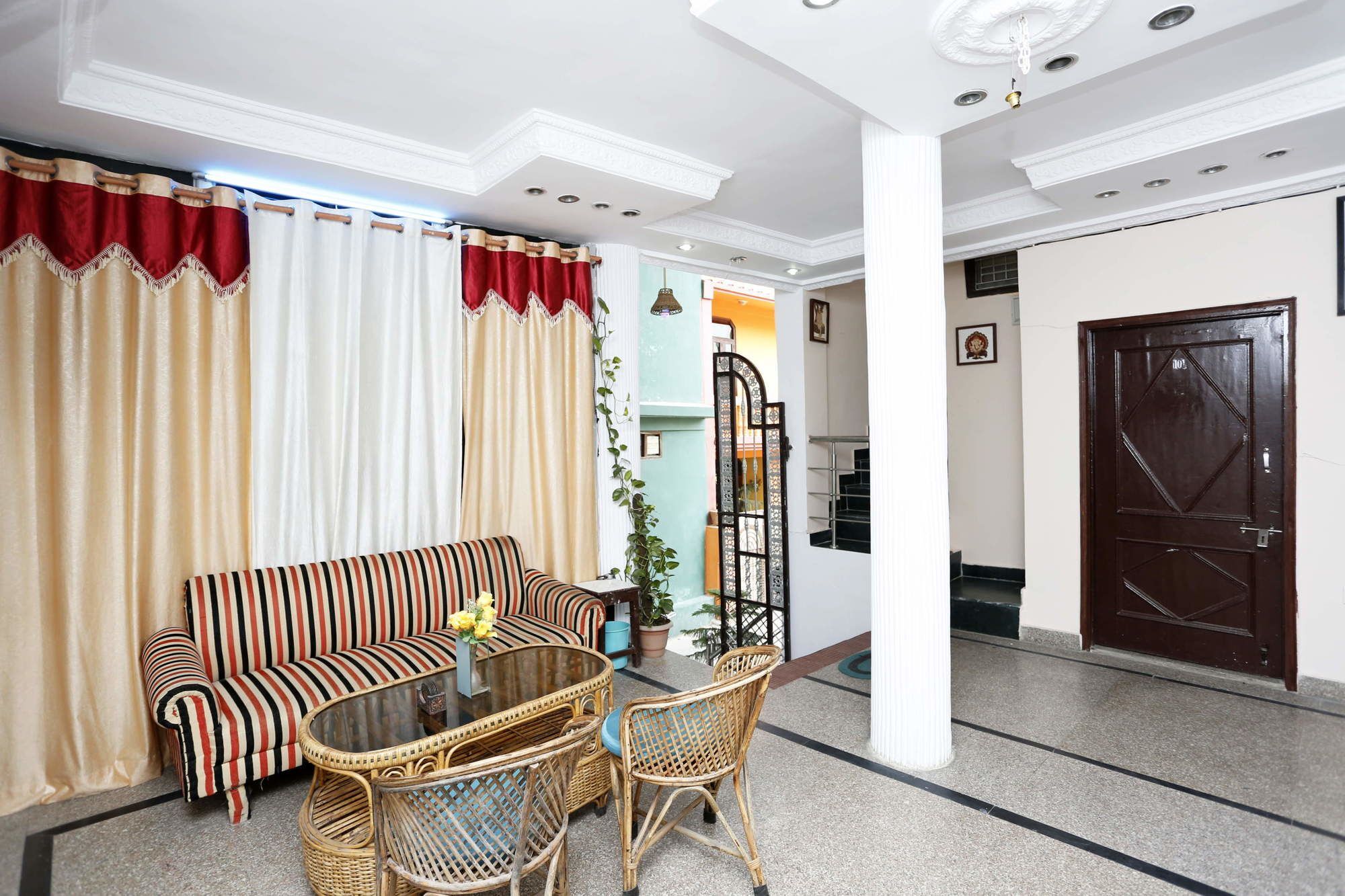 Hotel Oyo 079 Tapovan