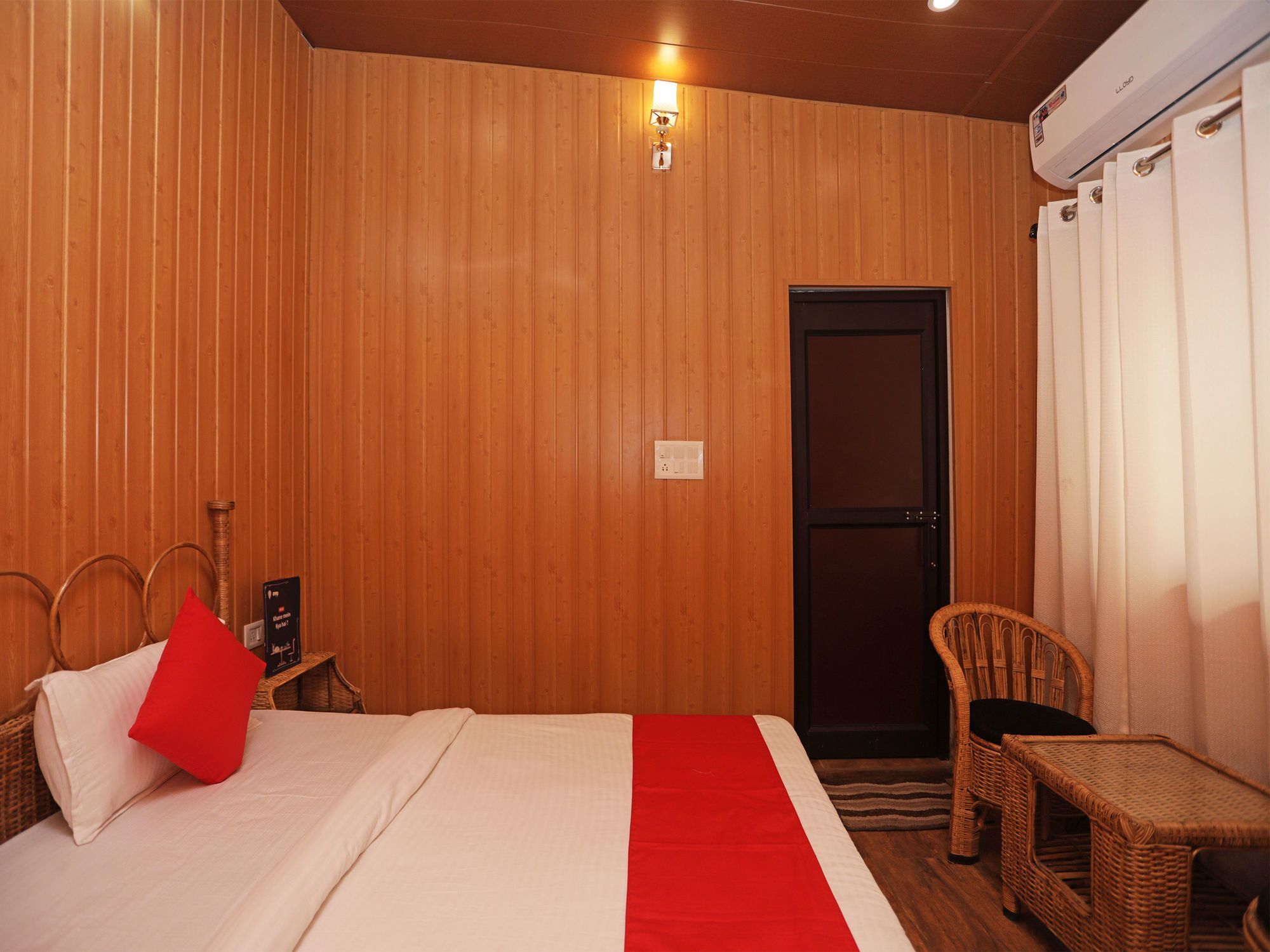 Hotel Oyo 12212 Ramanuj Rishikesh