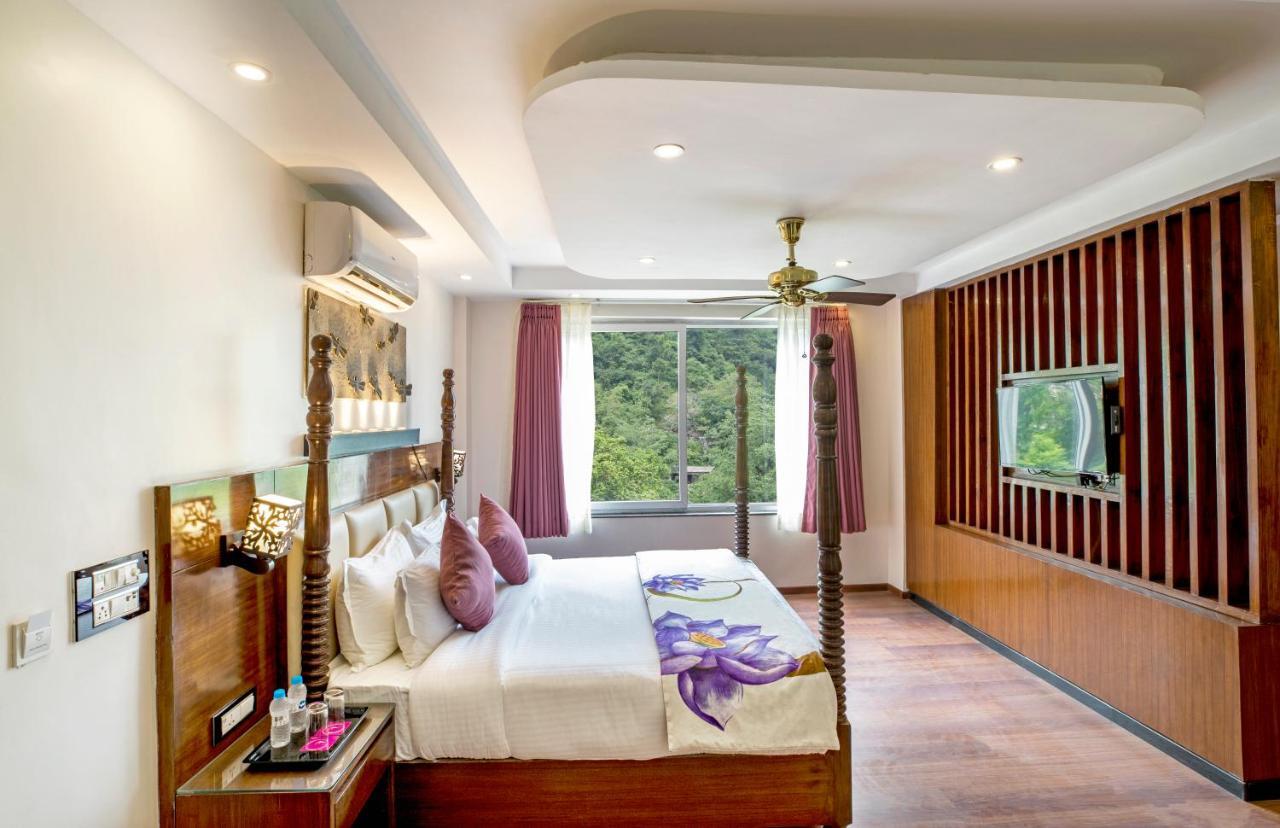 Hotel Regenta On The Ganges Rishikesh