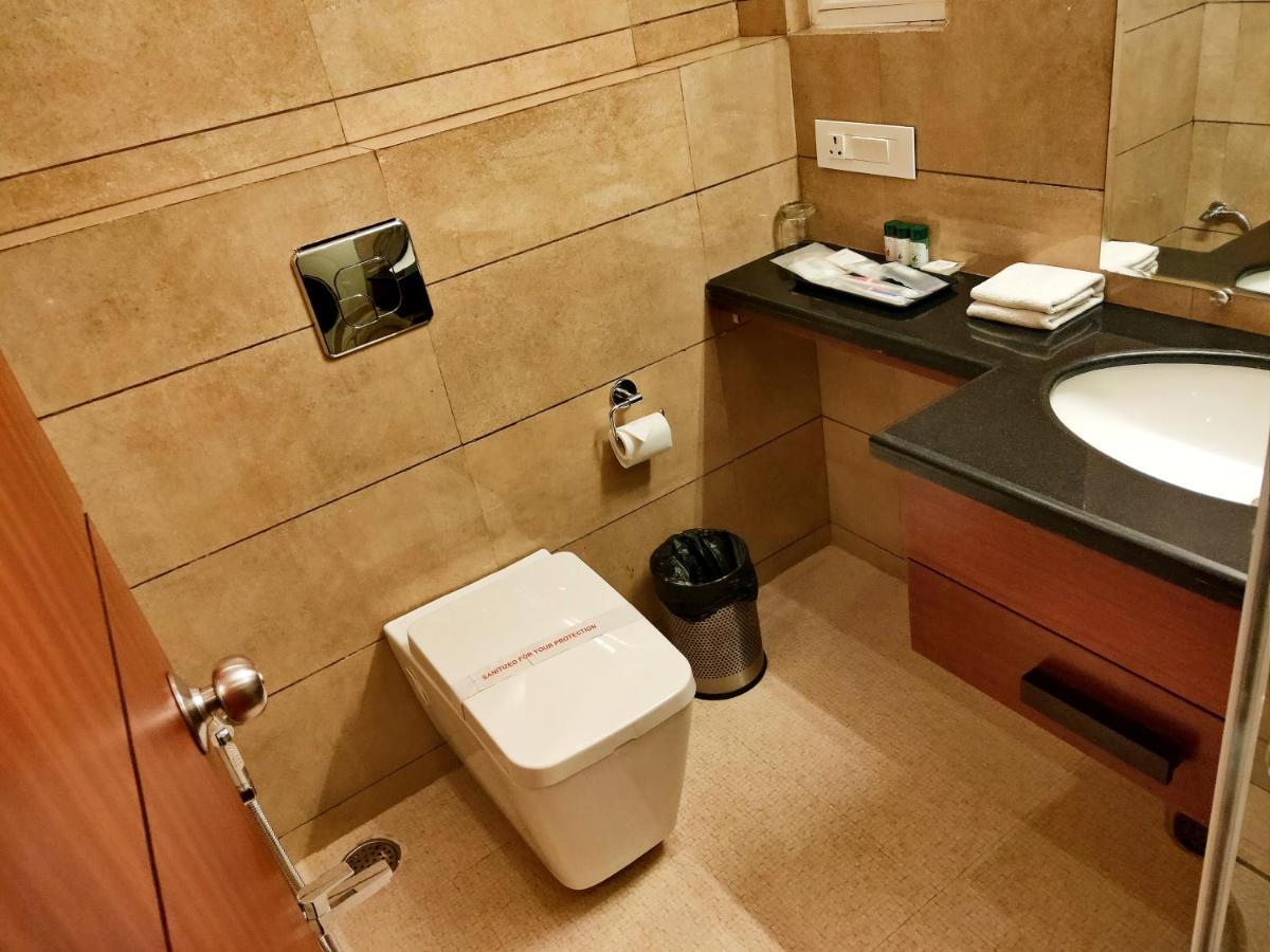 Hotel Holy River