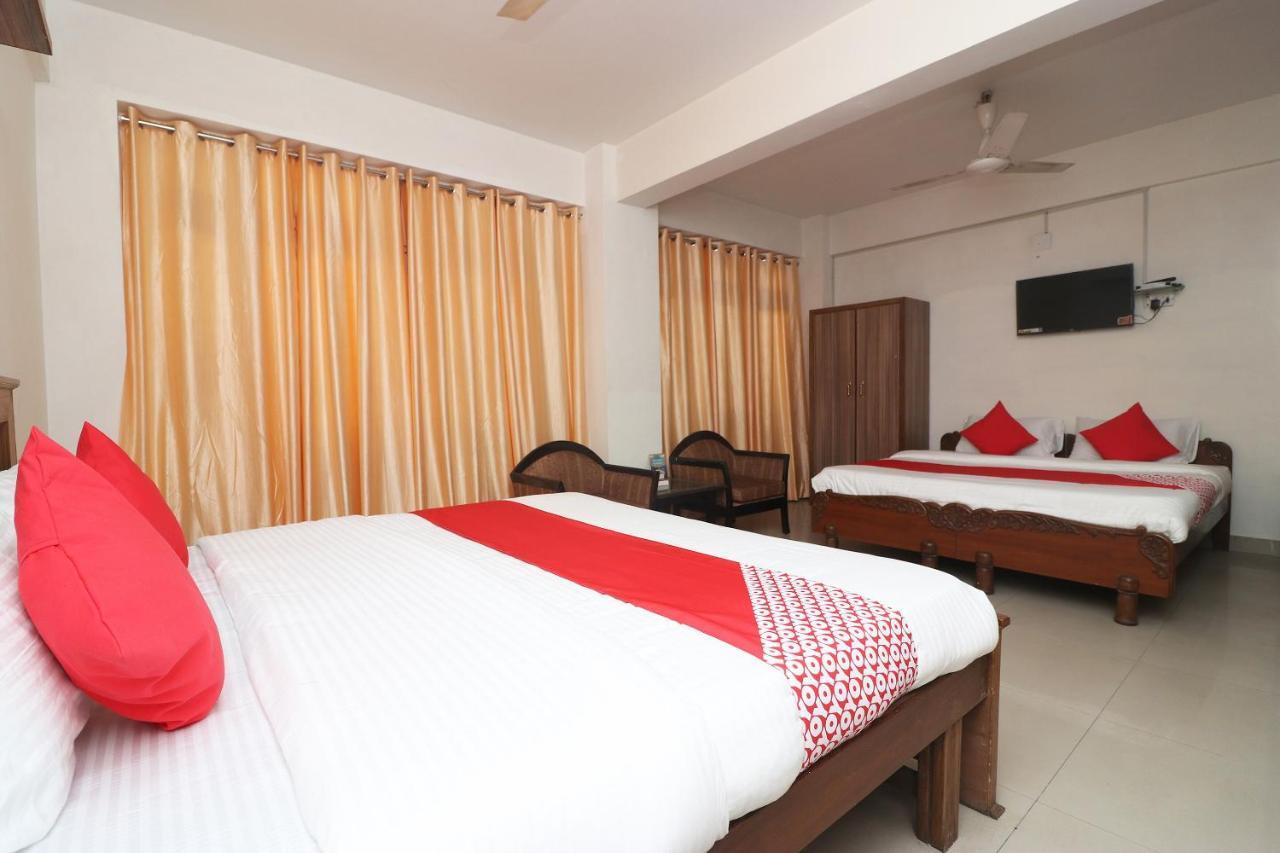 Capital O 27980 Inderlok Hotel